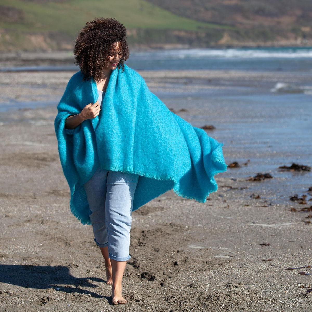 Super-soft, thick luxury mohair throw in vibrant bright turquoise blue top quality extremely warm lightweight & cosy