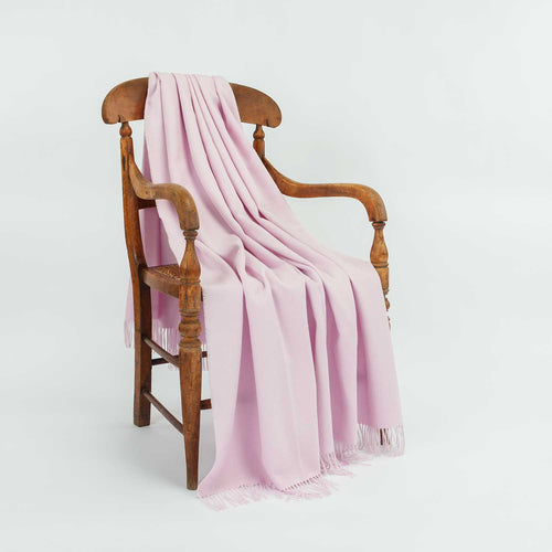 100% Alpaca extra-large throw in light pink with fringing top-quality warm and cosy made in England luxury super-soft throw